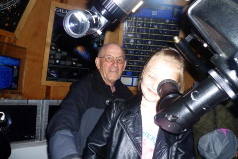 Interessierte Schülerinnen der 2a im Mai 2016