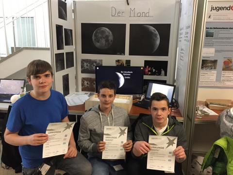 Die Jungforscher Michael Freund, Luis Wittmann und Lukas Meiringer (v.l.)